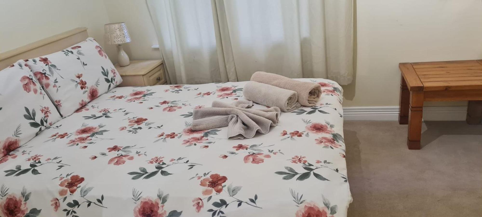 2 Bed Cosy Apartment In Heart Of Mullingar. Buitenkant foto